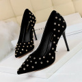 2019 Hot Sale Big Size 43 China Factory Fancy Shoes Club Faux Suede Upper Studs Thin Heels Dress Pump Shoes